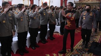 Presiden Jokowi Minta Polri Kerja Keras Kembalikan Kepercayaan Publik