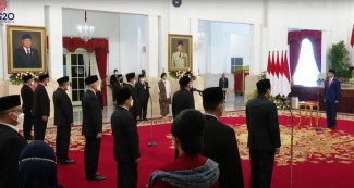 Jokowi Lantik Anggota Dewan Pengawas dan Badan Pelaksana BKPH