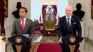 Jokowi: FIFA akan Benahi Fasilitas Sepak Bola Indonesia
