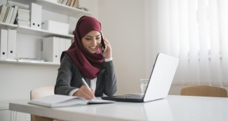 Ustadzah Erika: Muslimah Tak Berkewajiban Mencari Nafkah