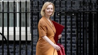 45 Hari Menjabat, PM Inggris Liz Truss Putuskan Mundur
