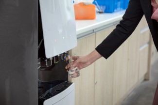 Dispenser Tetap Awet, Cek 5 Langkah Sederhana Perawatannya