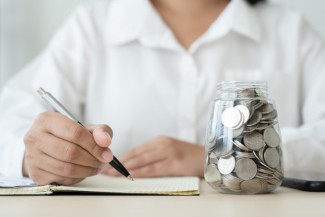 Hadapi Ancaman Resesi Ekonomi, Ini 5 Cara Bijak Kelola Uang