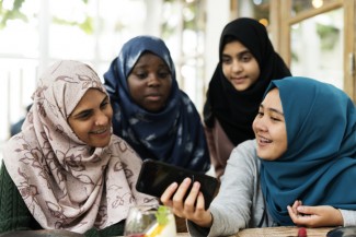 Tantangan Mendidik Gen Z agar Tetap Teguh pada Agama di Era Disrupsi