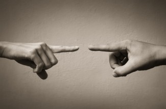 Hati-hati, Jangan Mudah Membidahkan dan Mengkafirkan Sesama Muslim