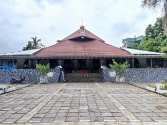 Masjid Jami Said Naum Rutin Santuni Yatim-Duafa Setiap Bulan