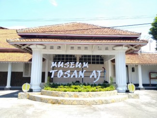 Melihat Ragam Koleksi Benda Peninggalan Majapahit di Museum Tosan Aji
