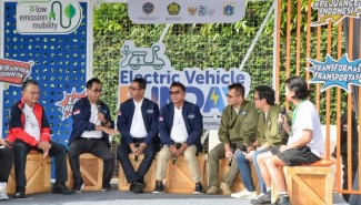 Kemenhub Sosialisasikan Pengunaan Kendaraan Listrik Massal di Indonesia