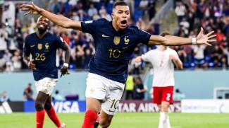 Sepasang Gol Kylian Mbappe Antar Prancis ke 16 Besar