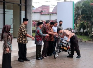 Hemat BBM, Siswa Madrasah Asal Banyumas Buat Sepeda Listrik