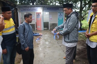 Laznas AQL Bangun MCK Darurat untuk Penyintas Gempa Cianjur