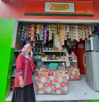 Omzet Usaha Lia Semakin Meningkat Berkat Program Zmart