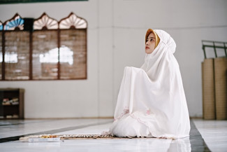 Langkah Awal Menata Diri Dimulai dari Ibadah Salat