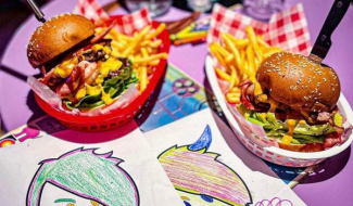 Selain Karens Diner, 4 Restoran di Indonesia Ini Punya Konsep Unik