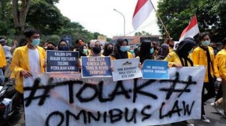 Legislator: Perppu Ciptaker Akal-akalan Pemerintah Telikung Putusan MK