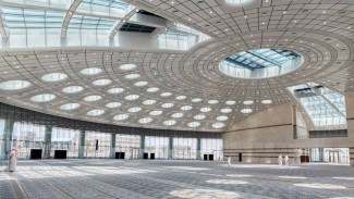 Terbesar di Dunia, Masjid Kampus Ini Dibangun Tanpa Pilar