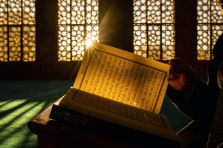 Bagaimana Al-Qur’an Membentuk Adab dan Peradaban Umat Manusia?