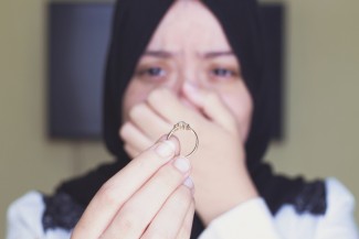 Sedih Pasca Perceraian, Lakukan 3 Hal Ini Agar Bisa Move On