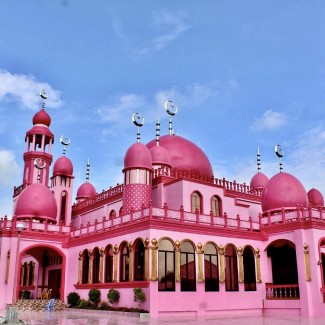 7 Masjid Ikonik di Filipina, Ada yang Dicat Full Pink