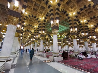 Arab Saudi akan Tempatkan Petugas Keamanan Wanita di Masjid Nabawi