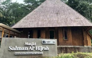Alhamdulillah, Suku Baduy Kini Punya Masjid Berteknologi Modular