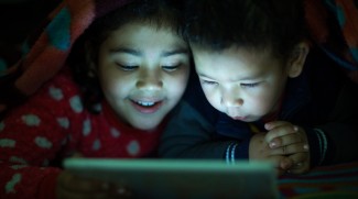 Ibarat Pisau Bermata Dua, Penggunaan Gadget Mesti Lebih Positif