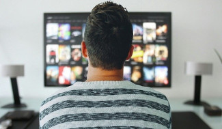 Banyak Konten Pornografi di Serial Remaja, Waspadai Dampak Bahayanya