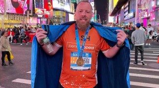 Muslim Asal Inggris Selesaikan 5 Maraton Internasional untuk Amal