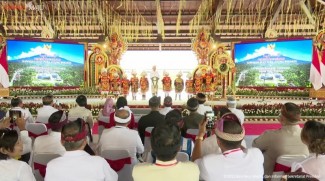 Jokowi Minta Kawasan Pura Besakih Ditata dengan Manajemen Profesional