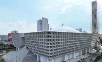 Masjid Raya Islamic Center Provinsi Jawa Timur Diresmikan