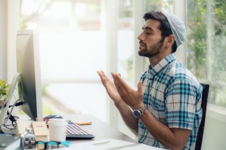 Apa Amalan Pembuka Pintu Rezeki Berlimpah dan Berkah?