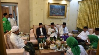 Silaturahmi ke Ponpes Salafiyah Syafi’iyah, Mardiono Harapkan Kolaborasi