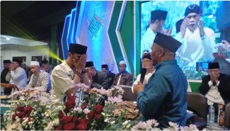 Ikrar Bergabung ke NU, Hanan Attaki Siap Perjuangkan Aswaja