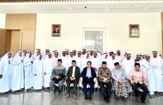 Dikenal Ramah, Imam Masjid Asal Indonesia Disukai di Uni Emirat Arab