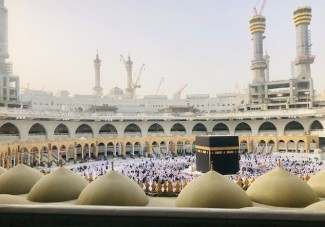 Catat Sejarah, India Buat Penerbangan Haji Khusus Wanita