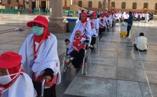 6.961 Jemaah Haji dari 18 Kloter Kembali ke Tanah Air