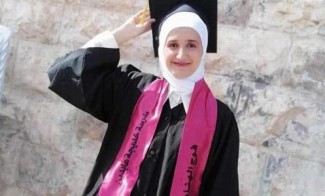 Meski Dipenjara Zionis Israel, Wanita Palestina Ini Tetap Bisa Berprestasi