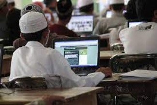Tantangan Santri Hadapi Perkembangan Teknologi