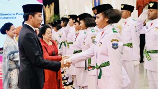 Dikukuhkan Presiden, 76 Anggota Paskibraka Siap Kibarkan Merah Putih