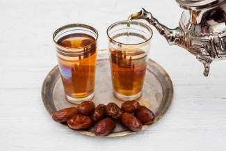 Jangan Salah, Ini Perbedaan Proses Pembuatan Khamr dan Infused Water Nabeez