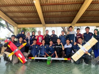 Kembali Juarai KRTI Wilayah, Tim Robot Unesa Tembus ke Tingkat Nasional