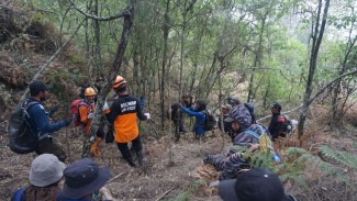 Relawan LMI Bantu Pemadaman kebakaran Hutan Lahan di Gunung Arjuno- Welirang