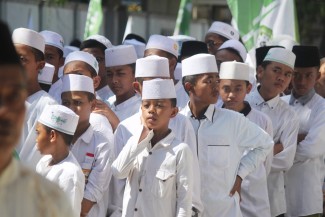 DPR Minta Santri Jadi Agen Perdamaian di Pilpres 2024