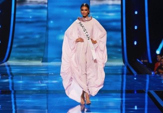 Tampil Tertutup, Miss Universe Pakistan Pakai Burkini di Sesi Bikini