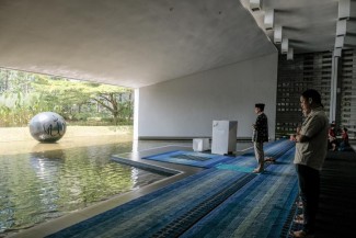 Masjid Al Irsyad Ikon Wisata Religi di Bandung Barat