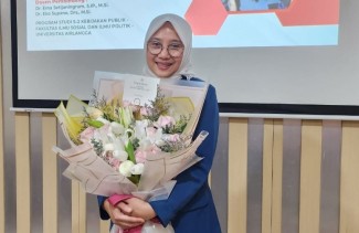 Angkat Tema Digitalisasi Desa, Bupati Banyuwangi Selesaikan Studi Magister di FISIP Unair