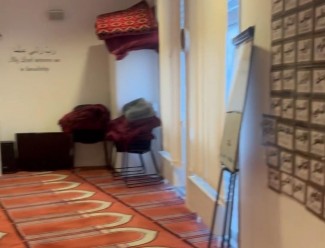 Mushola di University of Nottingham Sediakan Teh, Kopi dan Manisan untuk Jamaah