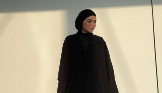 Sivia Azizah Nyaman Eksplorasi Gaya Streetwear nan Feminin Lewat Hijab