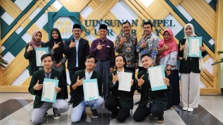 58 Mahasiswa UIN Sunan Ampel Raih Sertifikat Profesi BNSP