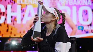 Juara di Stuttgart, Rybakina Bawa Pulang 2,1M dan Mobil Porsche